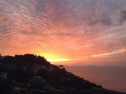La Villa Di Enzo Casa Vacanze Con Vista Mare Amalfi Exterior foto